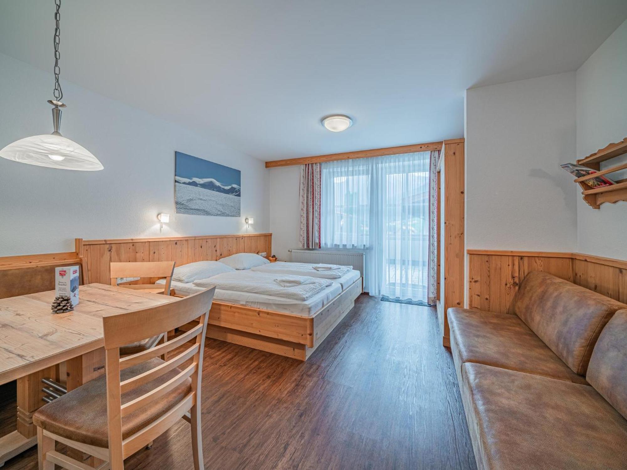 Roeck Ib Apartment *